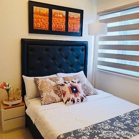 2 Bedroom Condo Vine Residences Quezon City With Pool Wifi Karaoke Board Games Netflix Eksteriør bilde