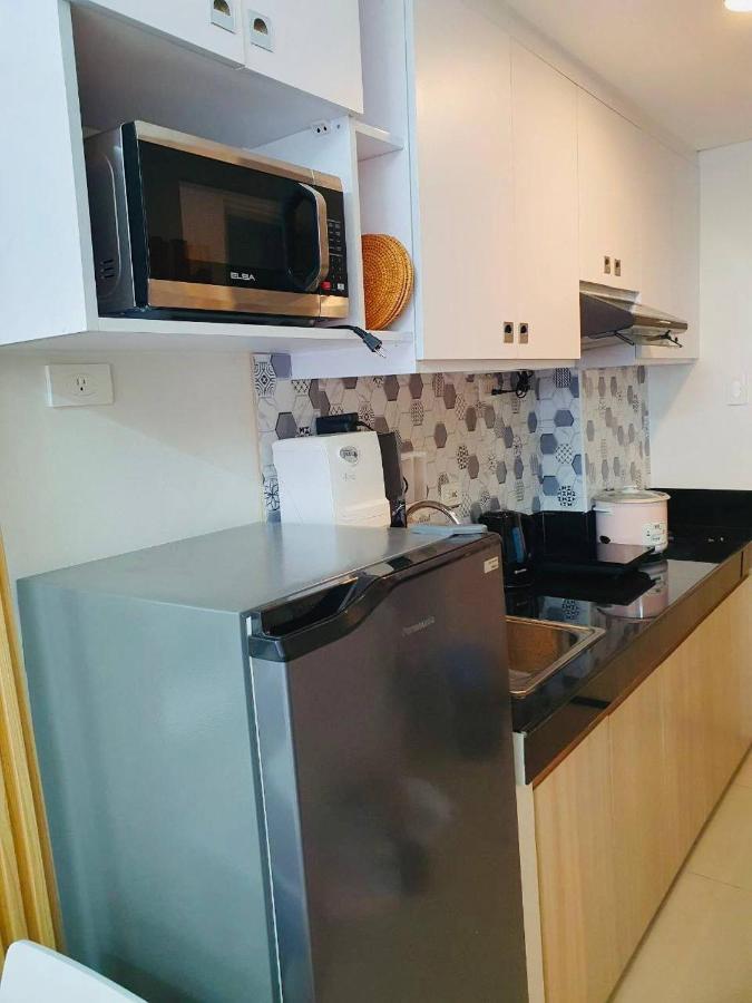 2 Bedroom Condo Vine Residences Quezon City With Pool Wifi Karaoke Board Games Netflix Eksteriør bilde