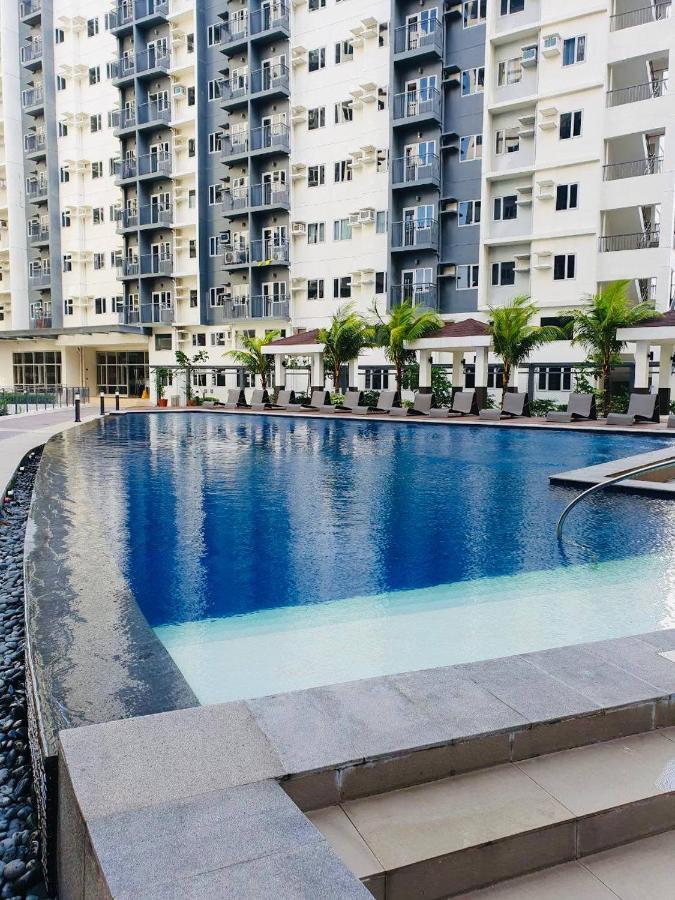 2 Bedroom Condo Vine Residences Quezon City With Pool Wifi Karaoke Board Games Netflix Eksteriør bilde